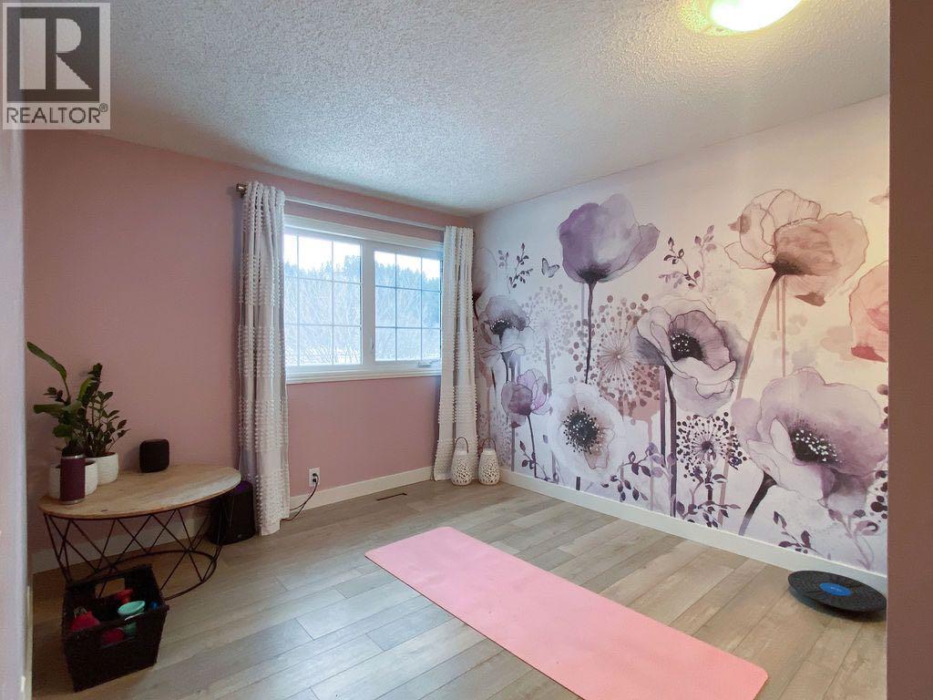 344 Point Mckay Gardens Nw, Calgary, Alberta  T3B 4V8 - Photo 22 - A2275896