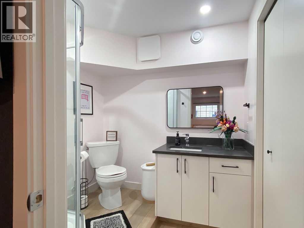 344 Point Mckay Gardens Nw, Calgary, Alberta  T3B 4V8 - Photo 32 - A2275896