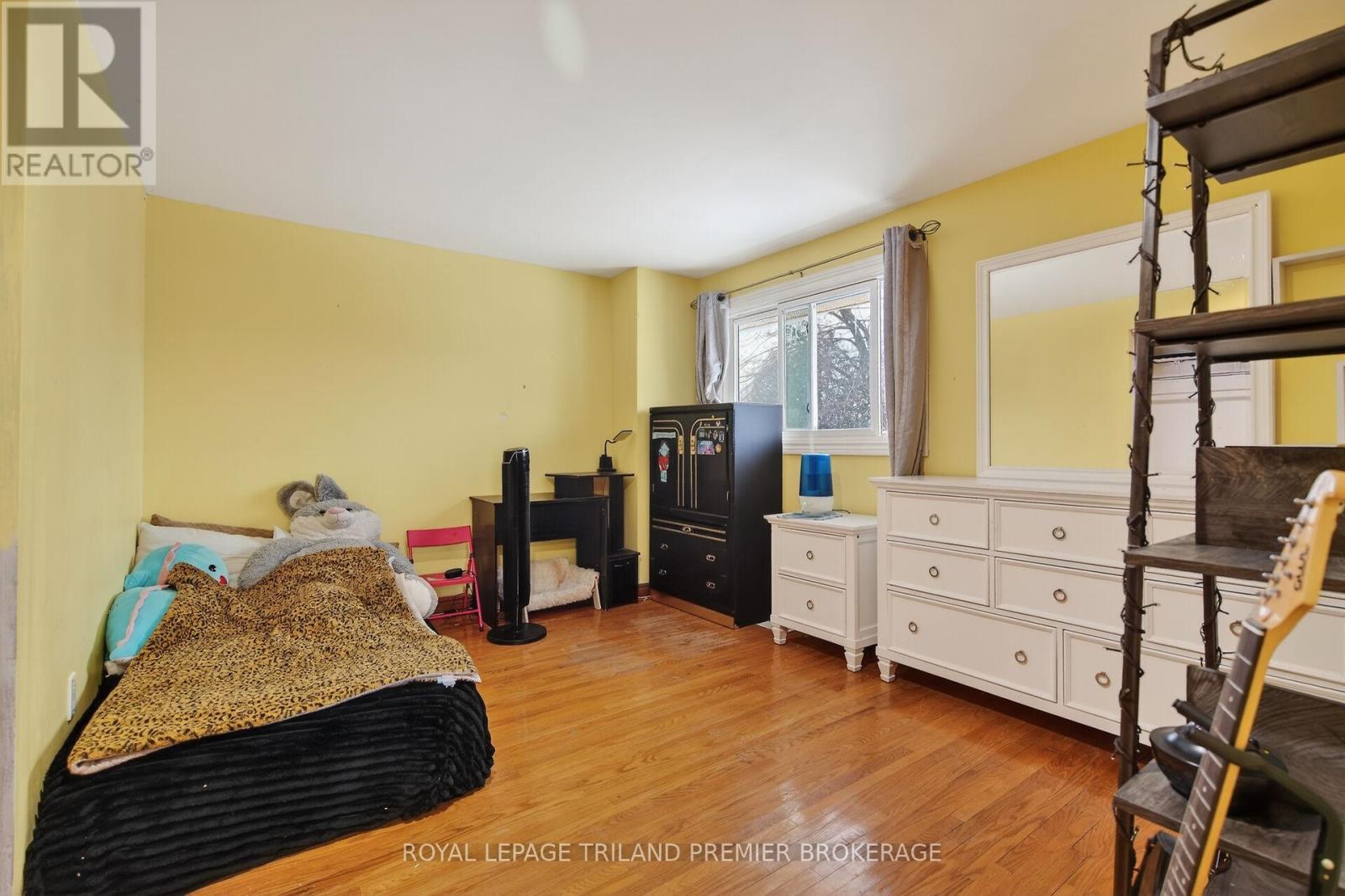 816 Dundalk Drive, London South, Ontario  N6C 3V2 - Photo 22 - X12656156