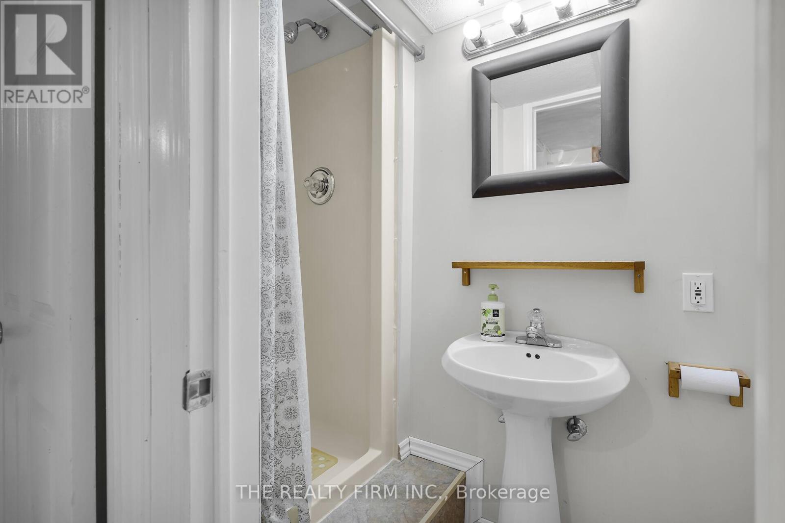 25 - 70 Chapman Court, London North, Ontario  N6G 4Z4 - Photo 32 - X12656180