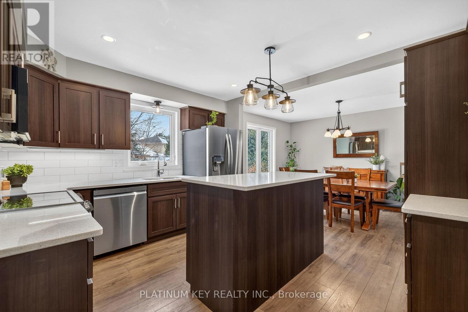 65 Wellington Street, Middlesex Centre, Ontario  N0L 1E0 - Photo 12 - X12656202