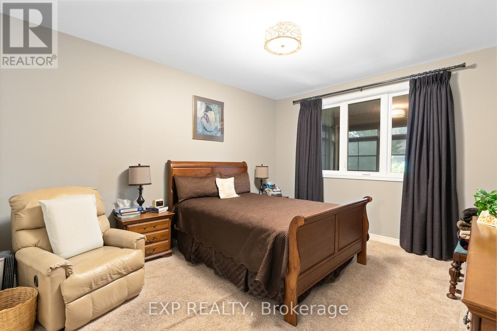 25 Andrew Lane, Thorold, Ontario  L2V 0V3 - Photo 24 - X12656138