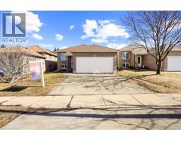 8 BRADLEY Lane, brantford, Ontario