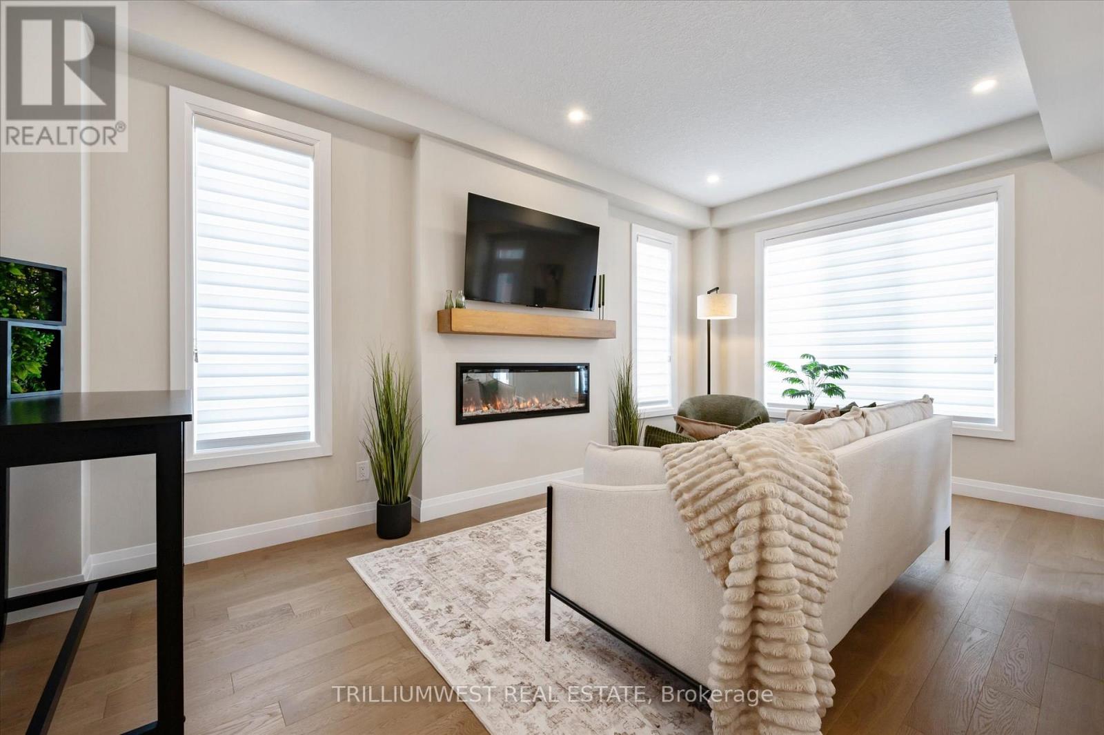 127 Catherine Street, Wilmot, Ontario  N3A 2A3 - Photo 4 - X9378853