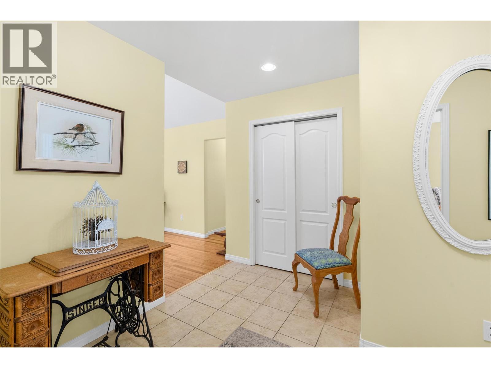 940 Ben Keer Drive, Kimberley, British Columbia  V1A 3K7 - Photo 3 - 10371683