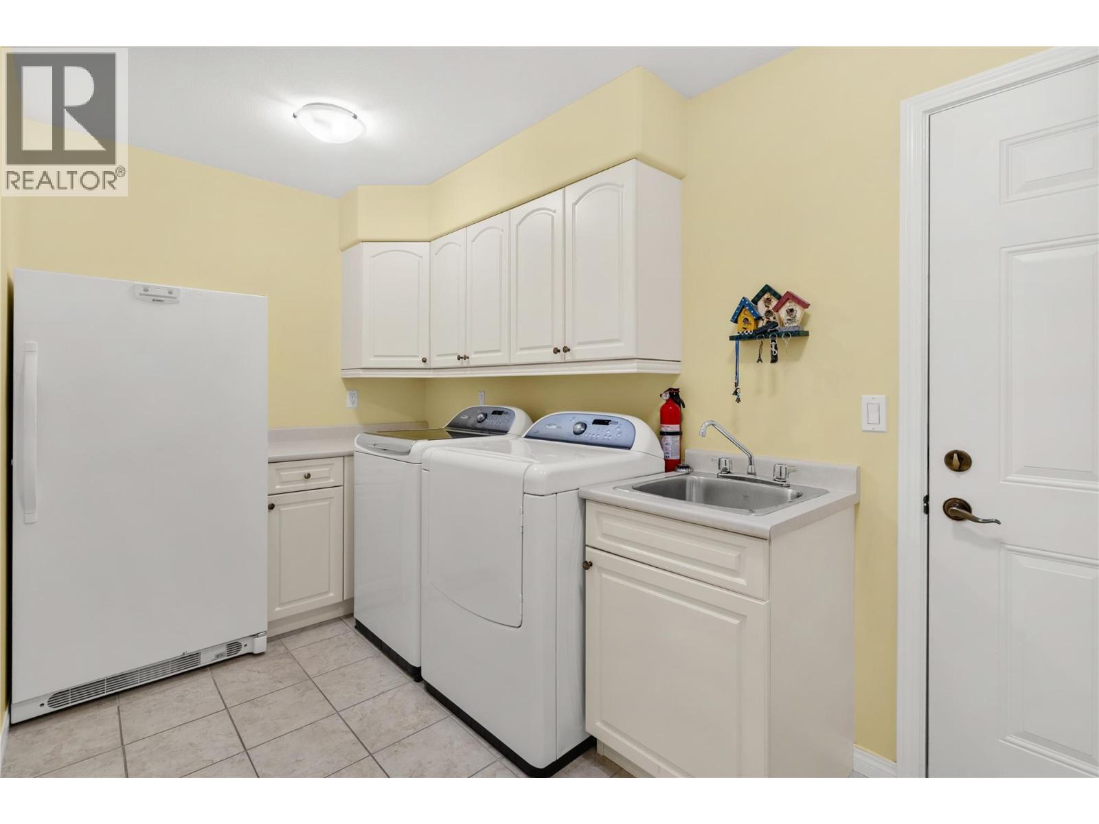 940 Ben Keer Drive, Kimberley, British Columbia  V1A 3K7 - Photo 24 - 10371683