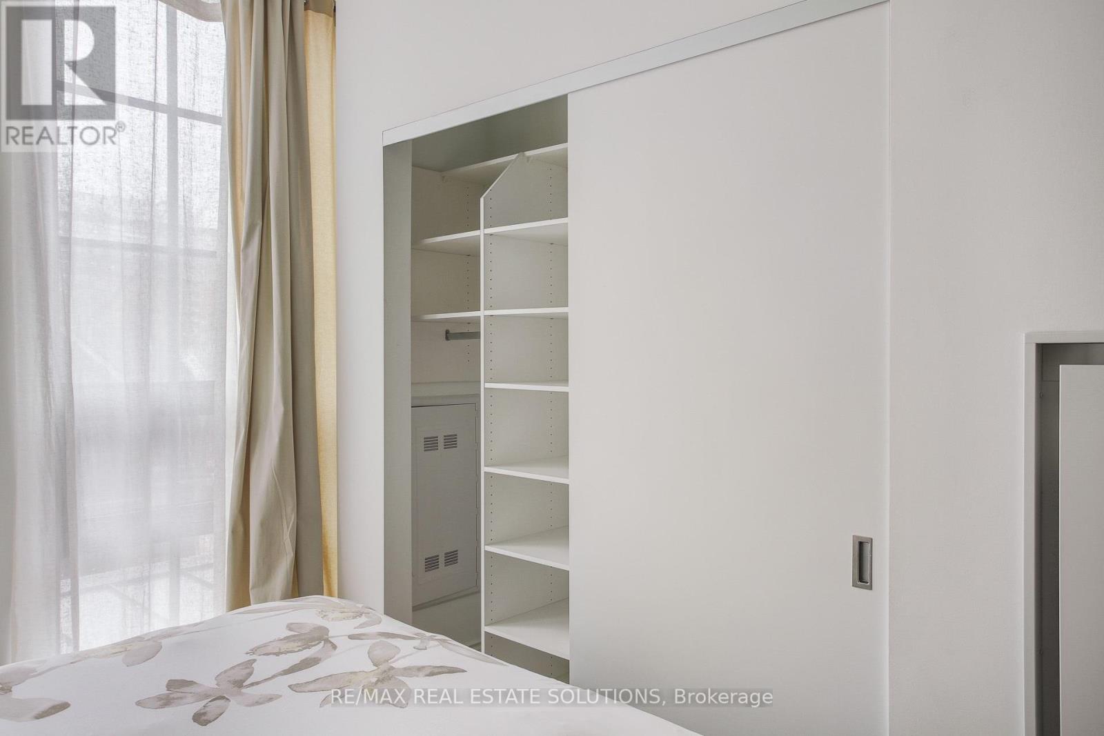 210 - 608 Richmond Street W, Toronto (Waterfront Communities), Ontario  M5V 0N9 - Photo 11 - C12656124