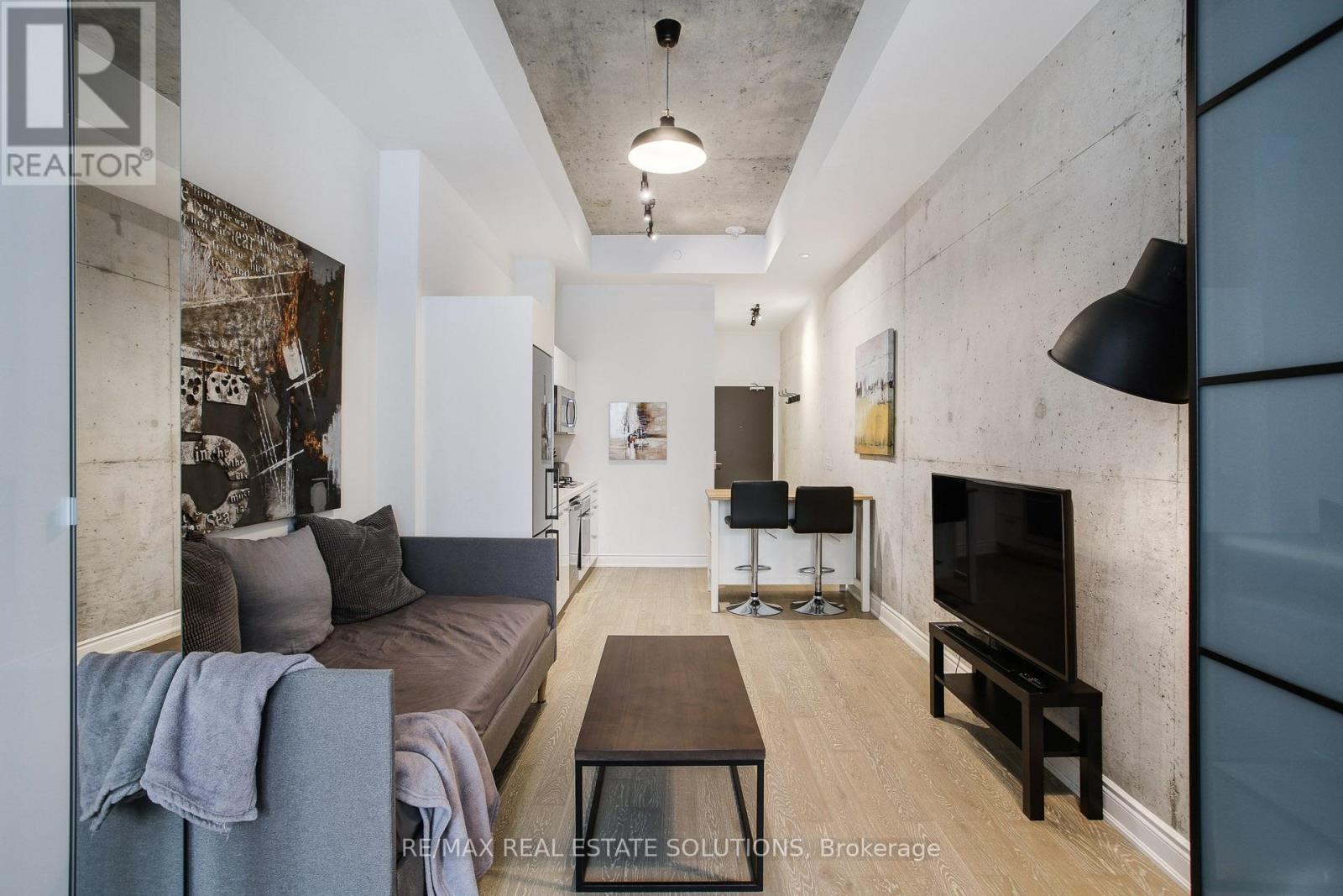 210 - 608 Richmond Street W, Toronto (Waterfront Communities), Ontario  M5V 0N9 - Photo 4 - C12656124