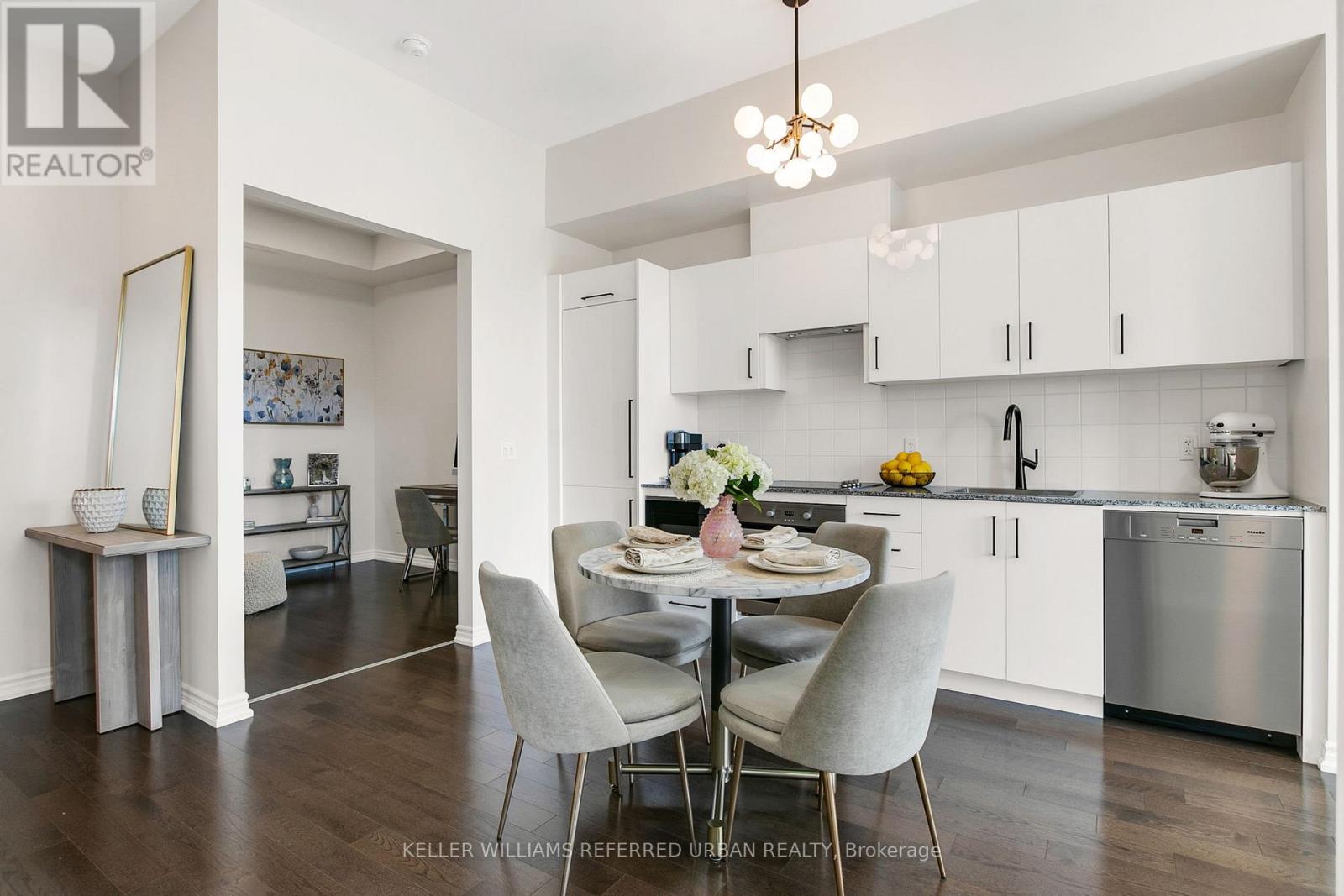 725 - 23 Glebe Road W, Toronto, Ontario  M5P 0A1 - Photo 13 - C12656176