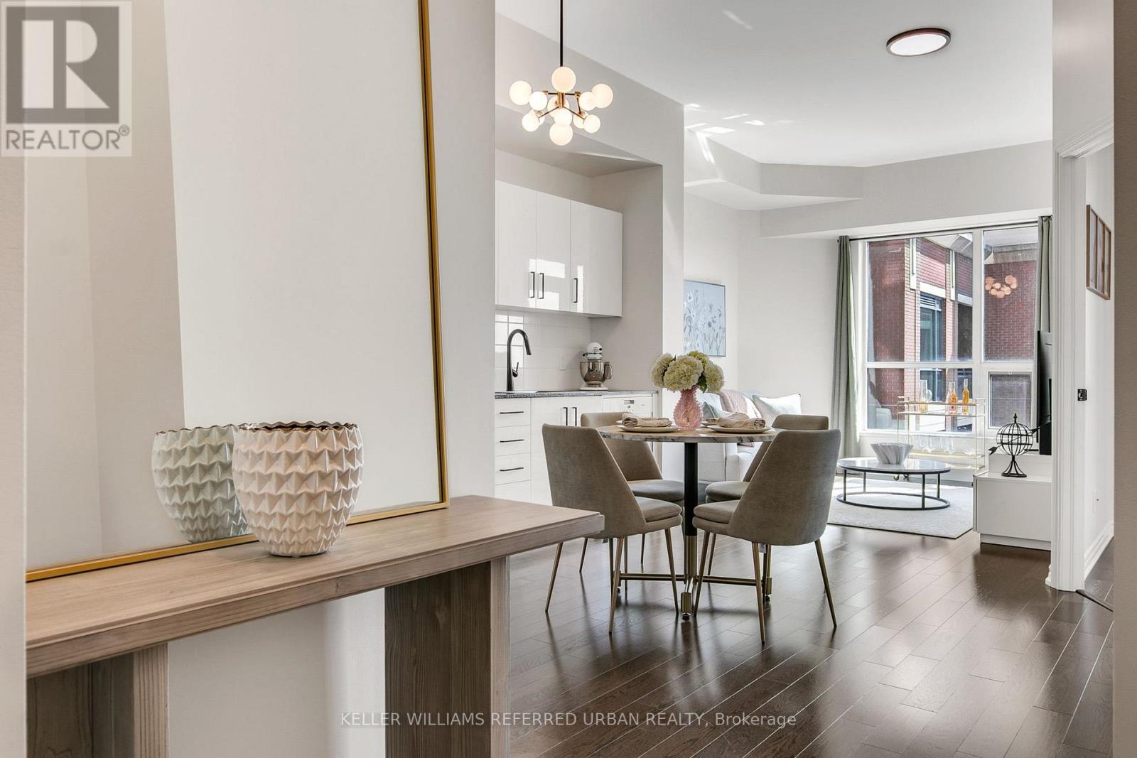 725 - 23 Glebe Road W, Toronto, Ontario  M5P 0A1 - Photo 3 - C12656176