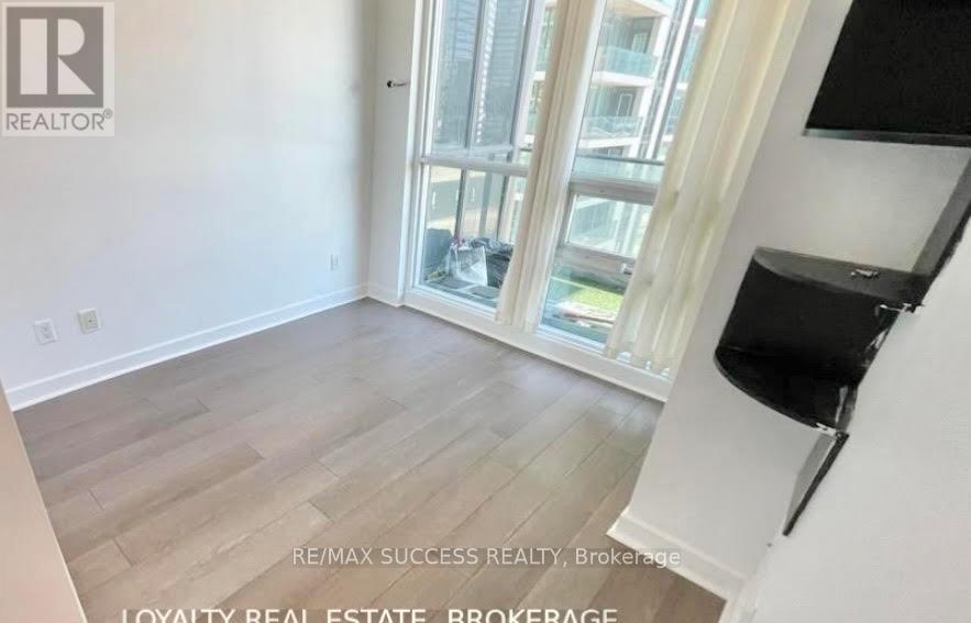 1611 - 18 Harbour Street, Toronto, Ontario  M5J 2Z6 - Photo 13 - C12656218