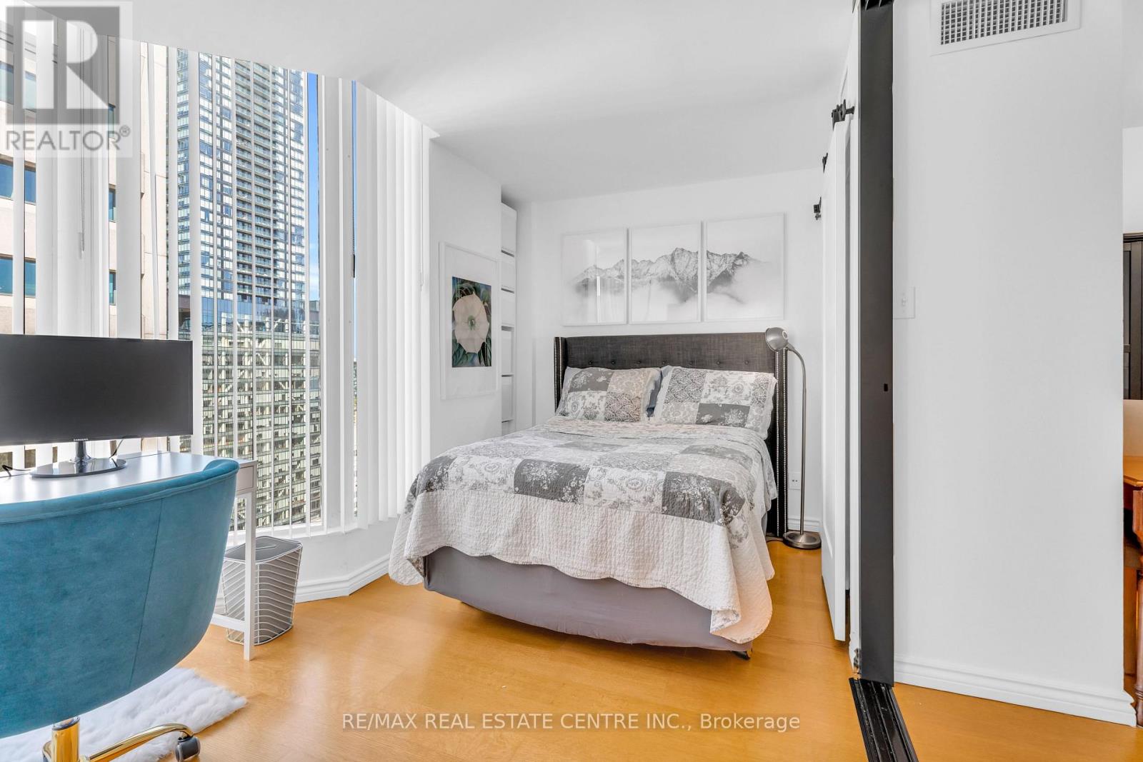 2504 - 55 Centre Avenue, Toronto, Ontario  M5G 2H5 - Photo 28 - C12656222