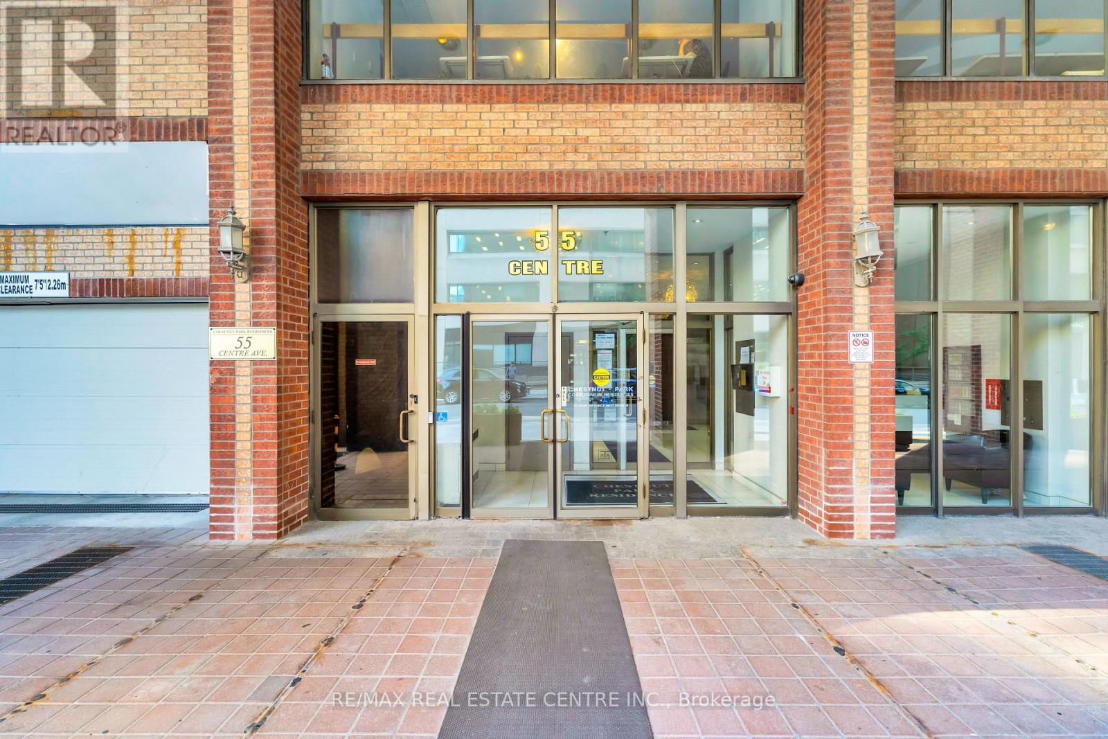2504 - 55 Centre Avenue, Toronto, Ontario  M5G 2H5 - Photo 6 - C12656222