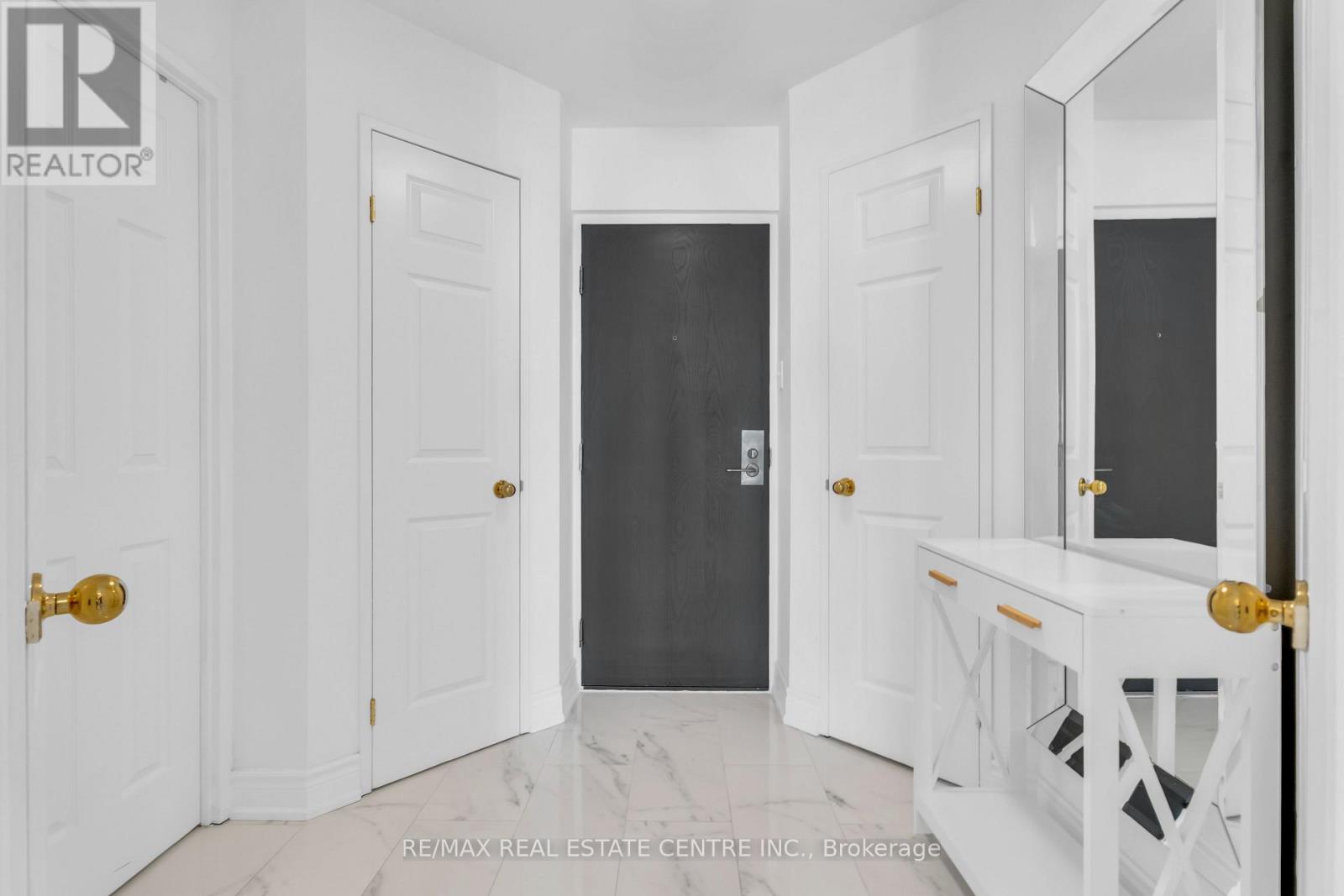 2504 - 55 Centre Avenue, Toronto, Ontario  M5G 2H5 - Photo 7 - C12656222