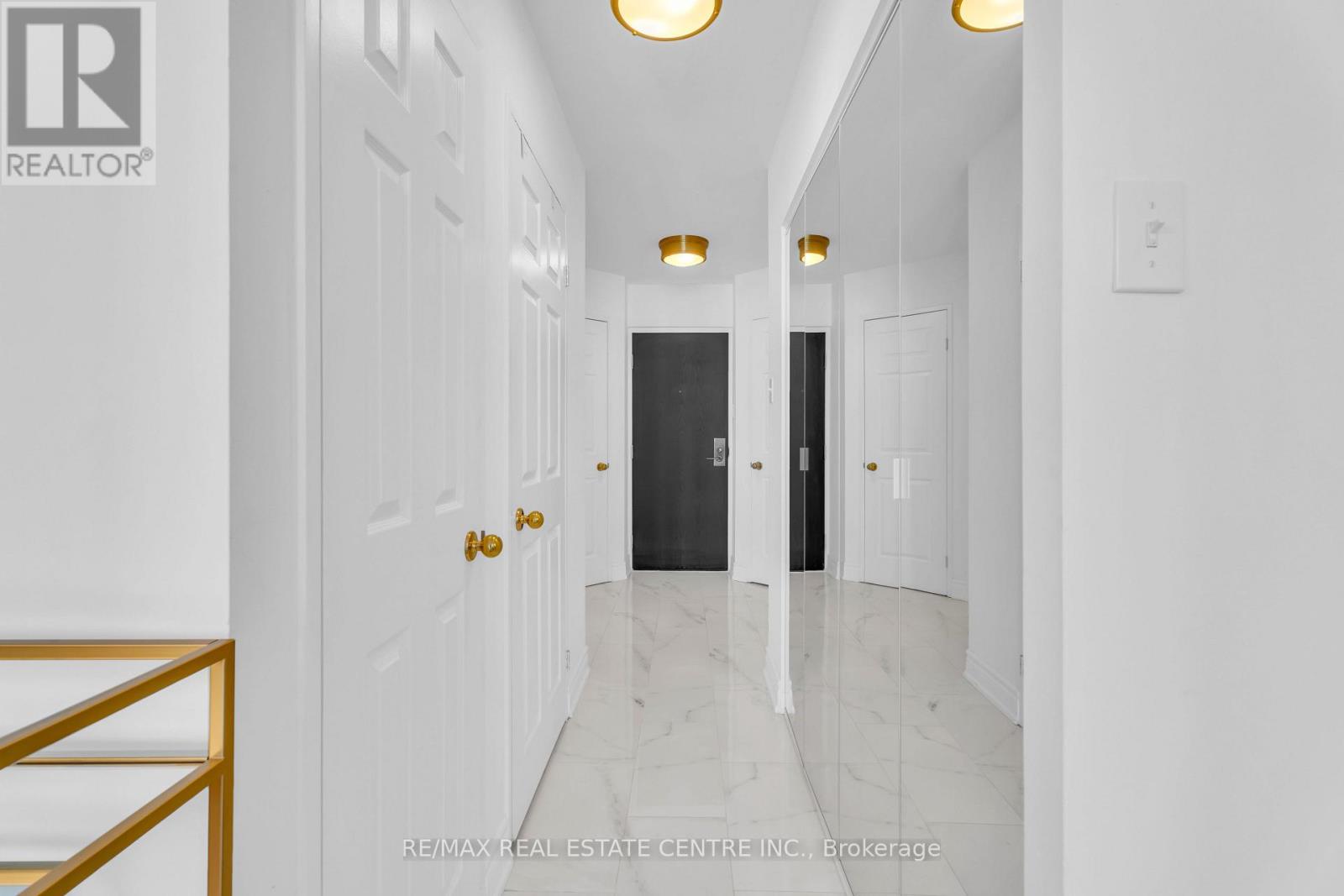 2504 - 55 Centre Avenue, Toronto, Ontario  M5G 2H5 - Photo 8 - C12656222