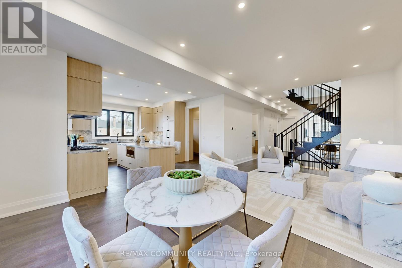 122 Marble Arch Crescent, Toronto, Ontario  M1R 1W9 - Photo 17 - E12656122