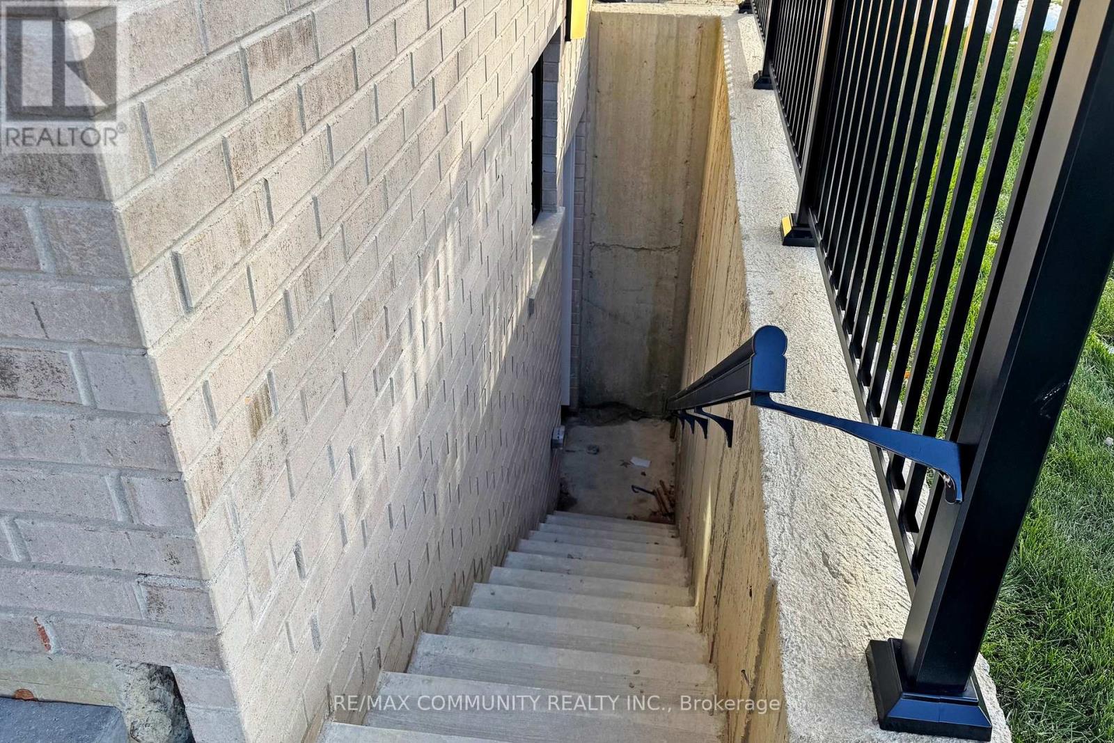 122 Marble Arch Crescent, Toronto, Ontario  M1R 1W9 - Photo 50 - E12656122