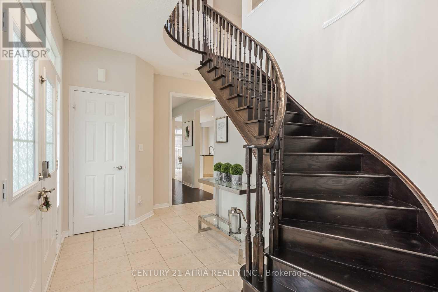 1 London Pride Drive, Richmond Hill, Ontario  L4E 0X3 - Photo 17 - N12656126