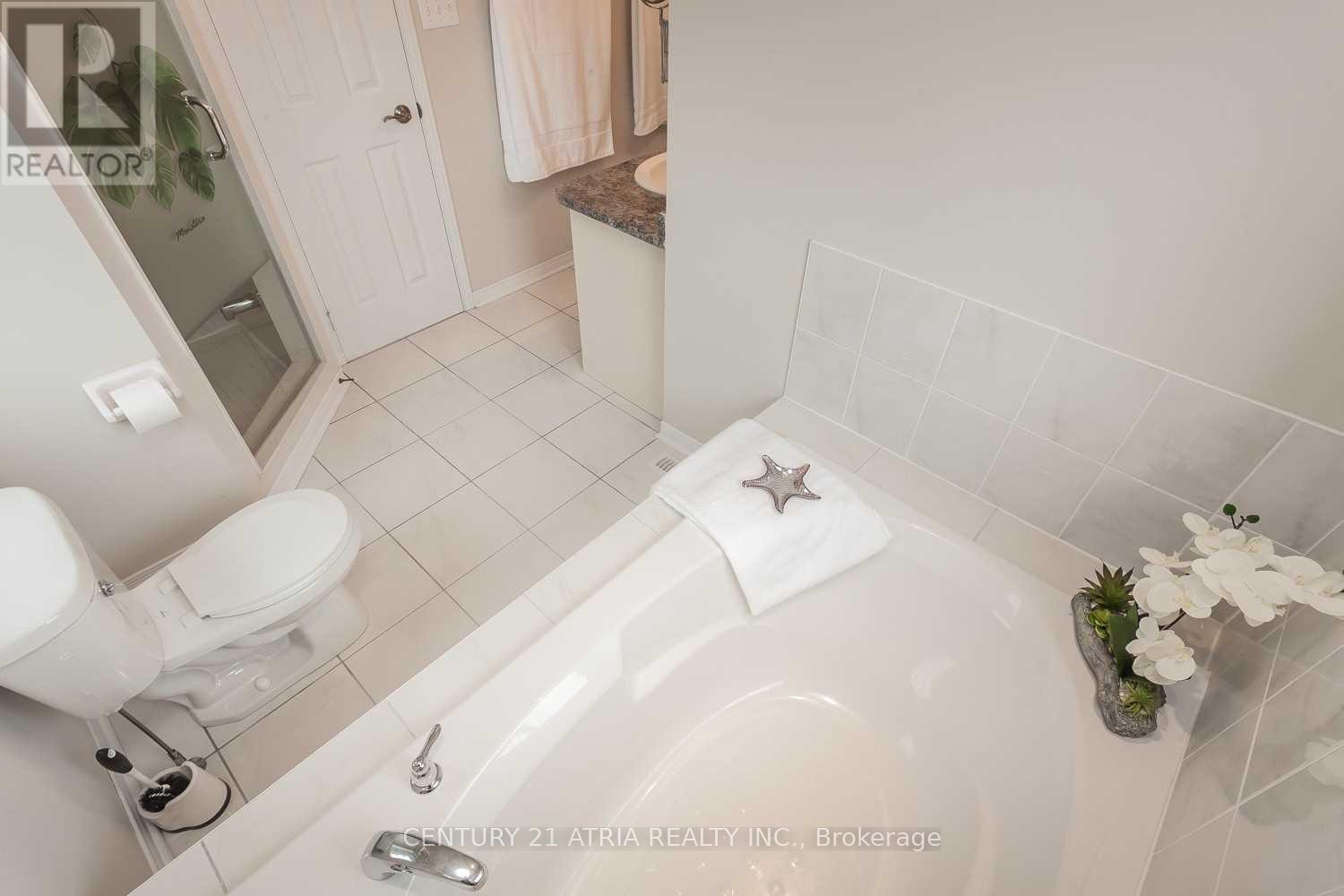 1 London Pride Drive, Richmond Hill, Ontario  L4E 0X3 - Photo 22 - N12656126