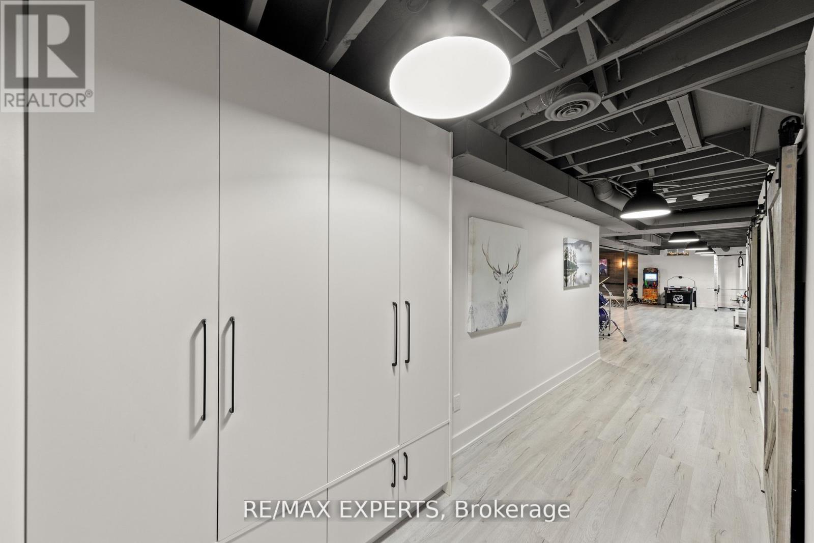 48 Manor Glen Crescent, East Gwillimbury (Mt Albert), Ontario  L0G 1M0 - Photo 36 - N12656162