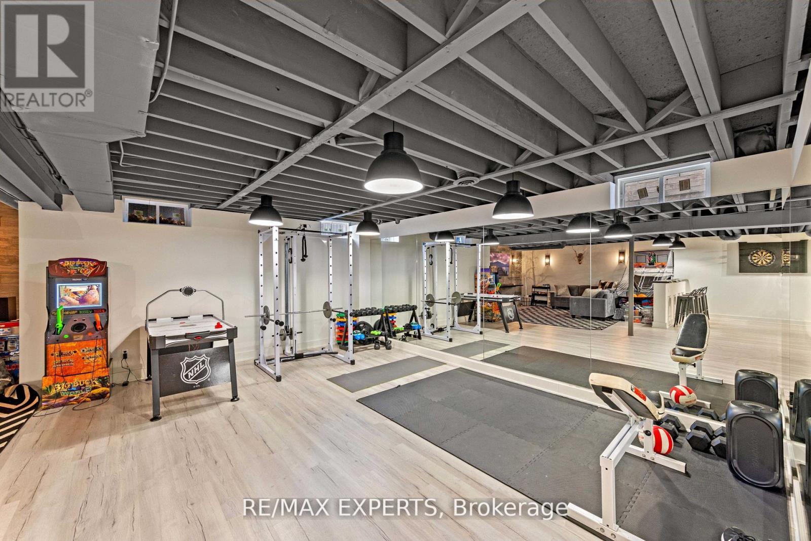 48 Manor Glen Crescent, East Gwillimbury (Mt Albert), Ontario  L0G 1M0 - Photo 40 - N12656162