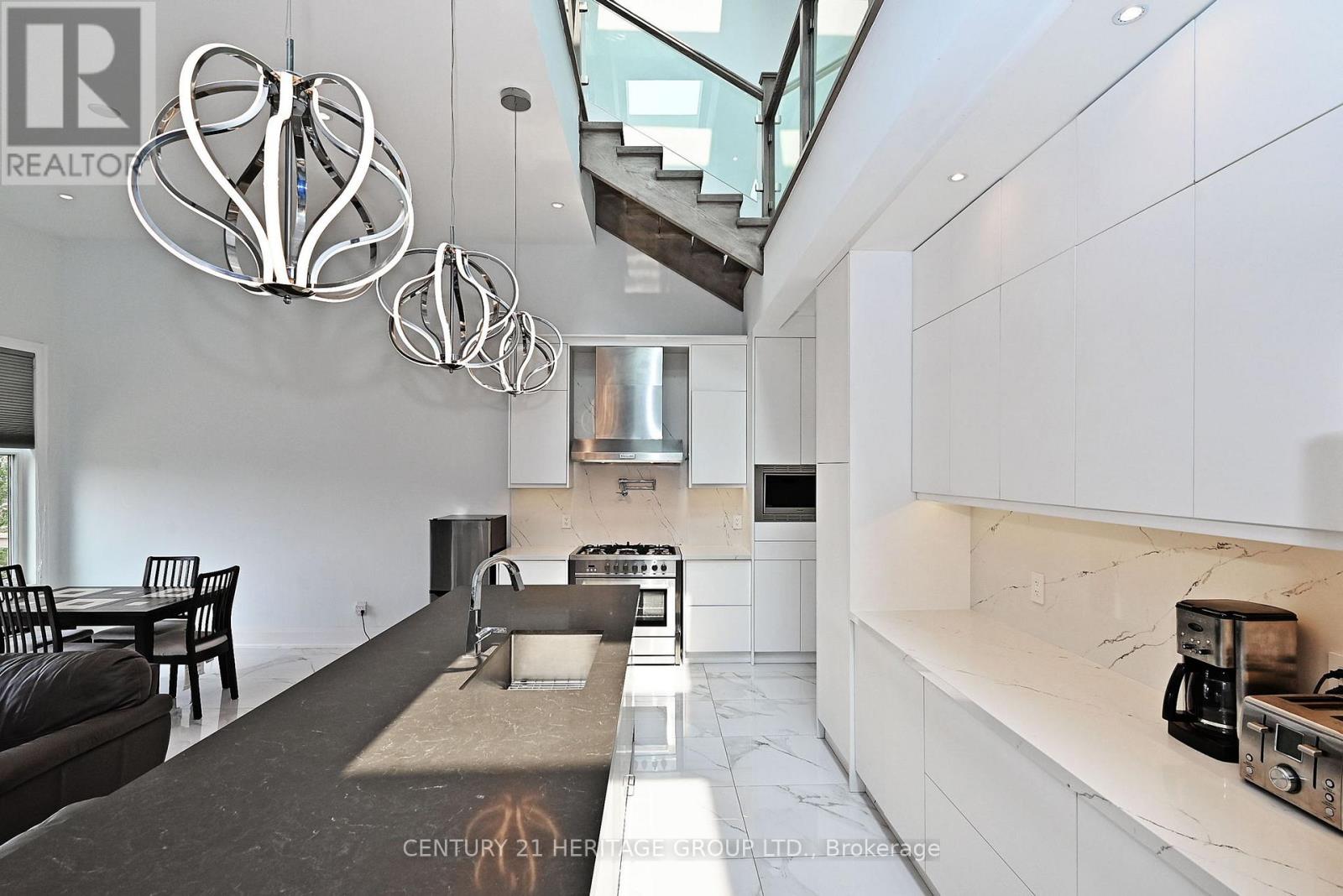 148 Church Street, Georgina, Ontario  L4P 1J5 - Photo 10 - N12656196