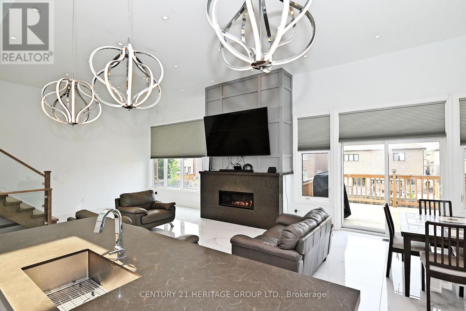 148 Church Street, Georgina, Ontario  L4P 1J5 - Photo 13 - N12656196