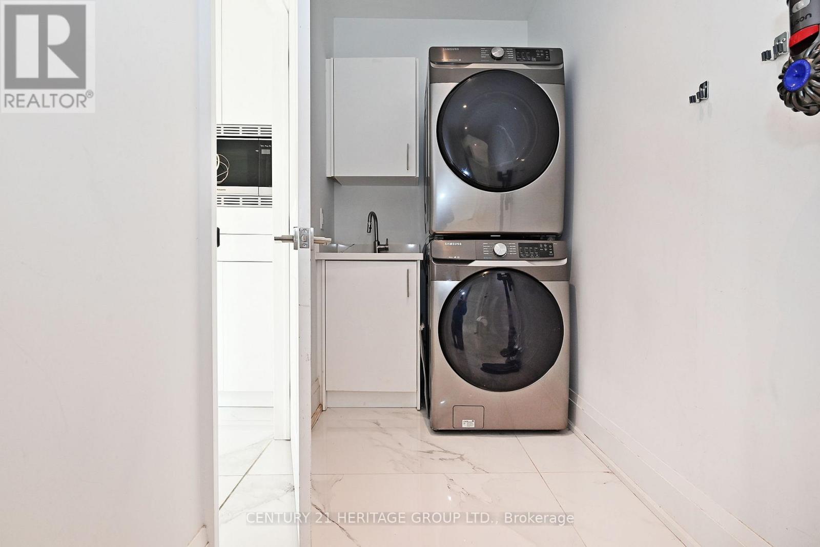 148 Church Street, Georgina, Ontario  L4P 1J5 - Photo 14 - N12656196