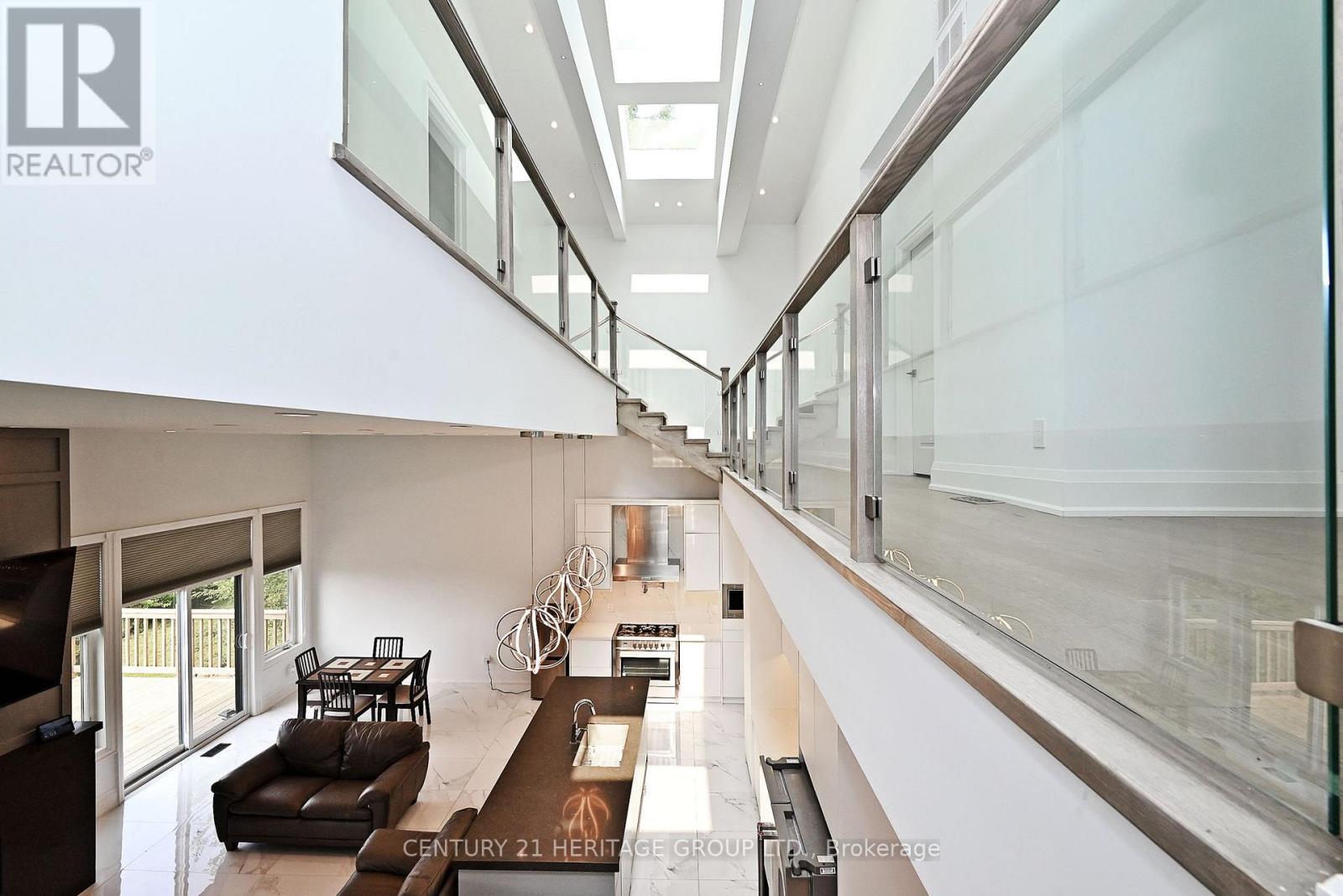 148 Church Street, Georgina, Ontario  L4P 1J5 - Photo 15 - N12656196