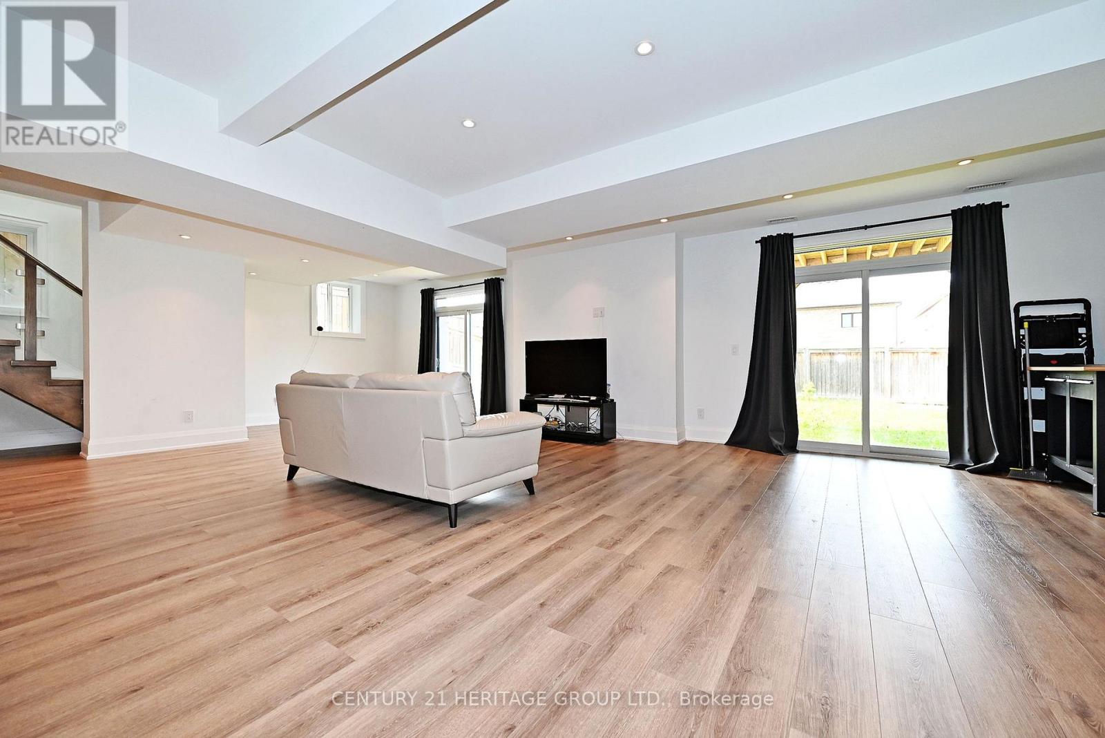 148 Church Street, Georgina, Ontario  L4P 1J5 - Photo 29 - N12656196