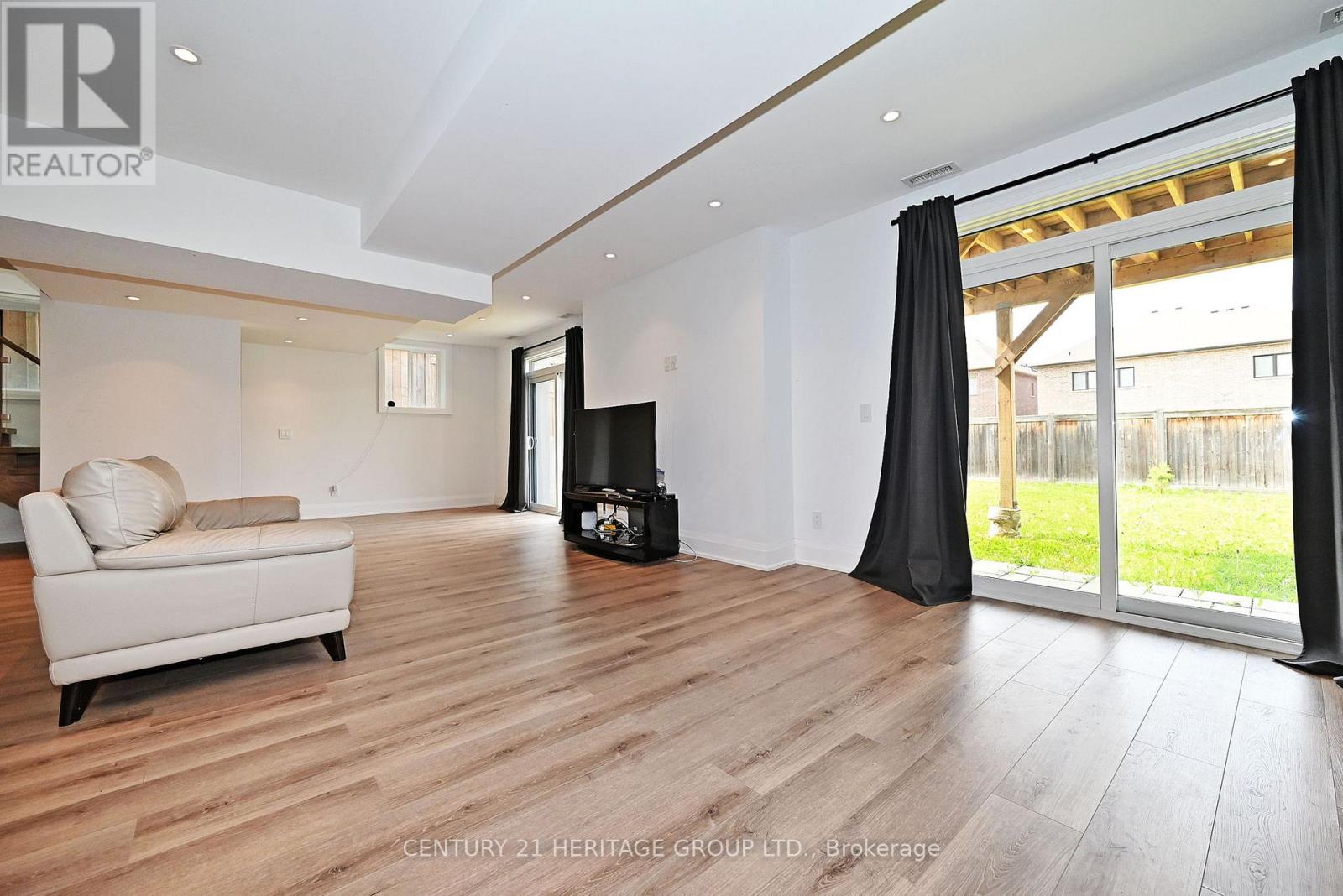 148 Church Street, Georgina, Ontario  L4P 1J5 - Photo 30 - N12656196