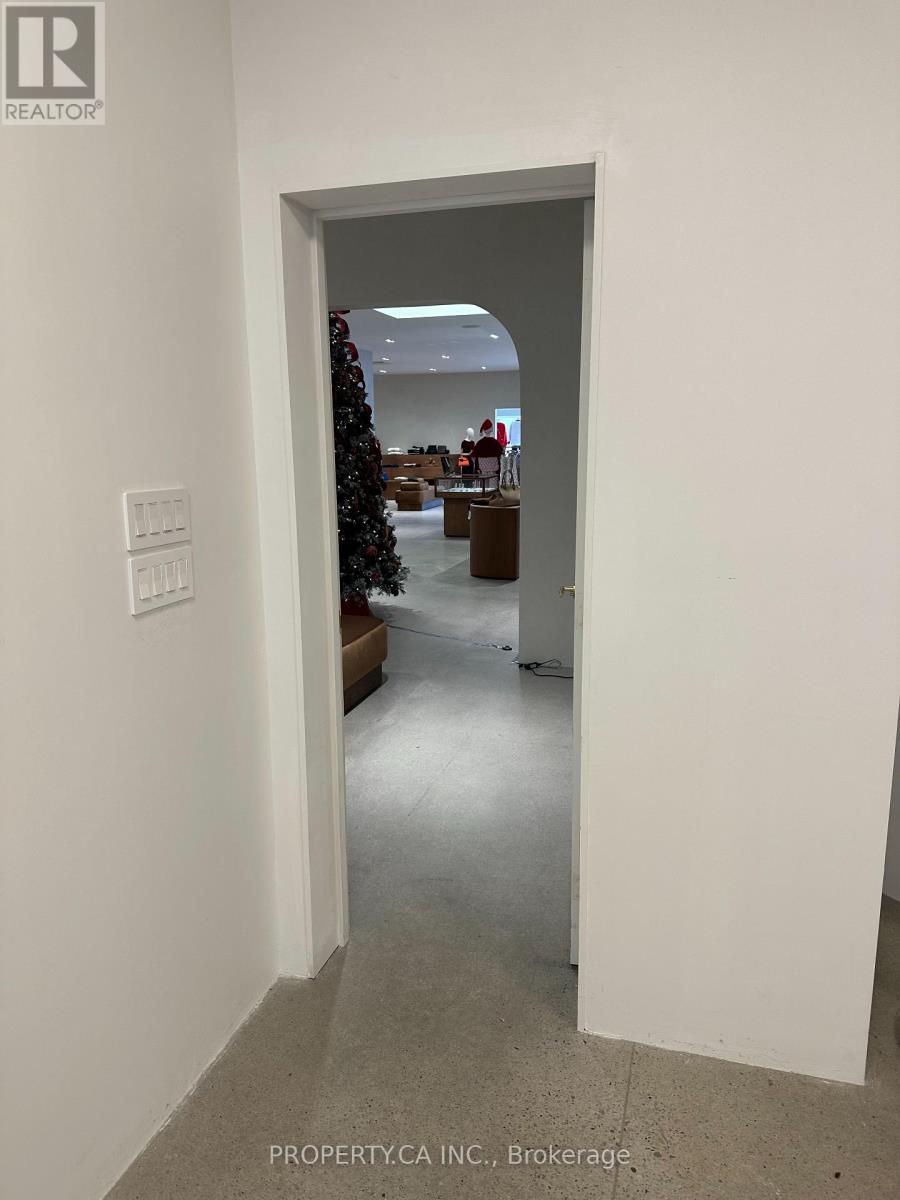 1 - 14799 Yonge Street, Aurora (Aurora Village), Ontario  L4G 1N1 - Photo 11 - N12656214