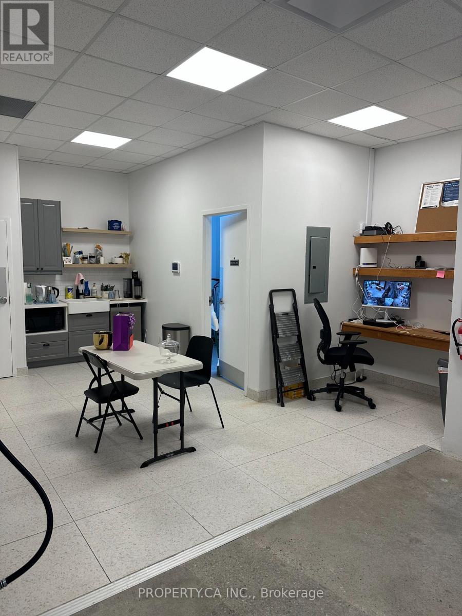 1 - 14799 Yonge Street, Aurora (Aurora Village), Ontario  L4G 1N1 - Photo 5 - N12656214