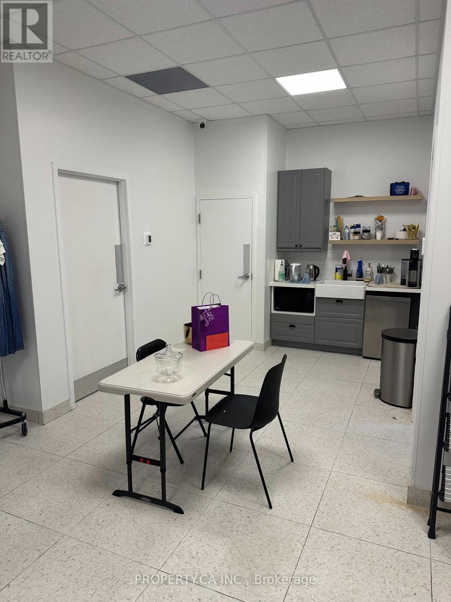 1 - 14799 Yonge Street, Aurora (Aurora Village), Ontario  L4G 1N1 - Photo 7 - N12656214