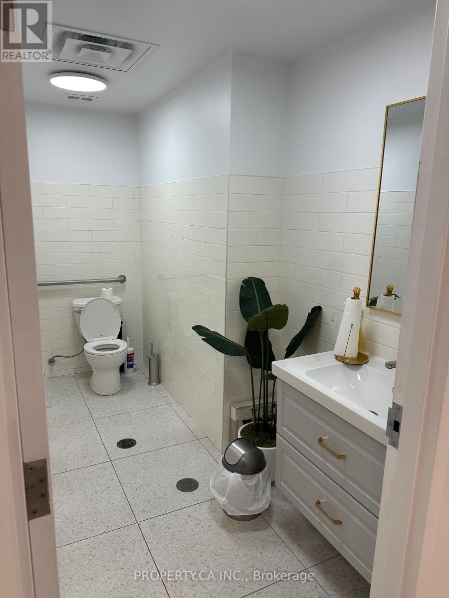 1 - 14799 Yonge Street, Aurora (Aurora Village), Ontario  L4G 1N1 - Photo 9 - N12656214