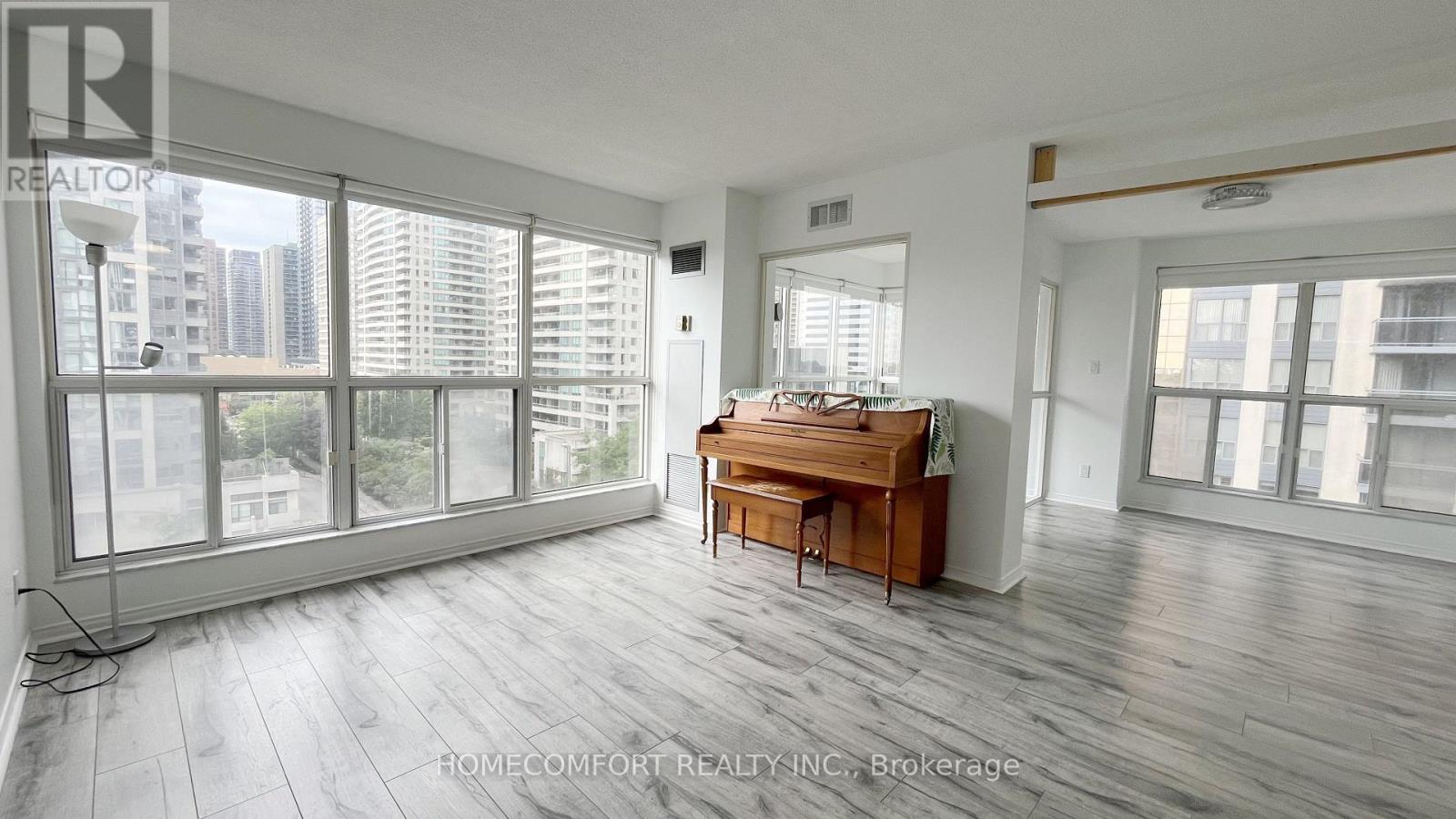 809 - 28 Hollywood Avenue, Toronto, Ontario  M2N 6S4 - Photo 14 - C12655954