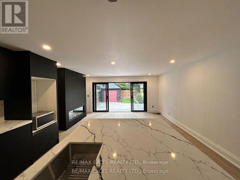 34 Raymond Avenue, Toronto, Ontario  M6S 2B3 - Photo 2 - W12656106