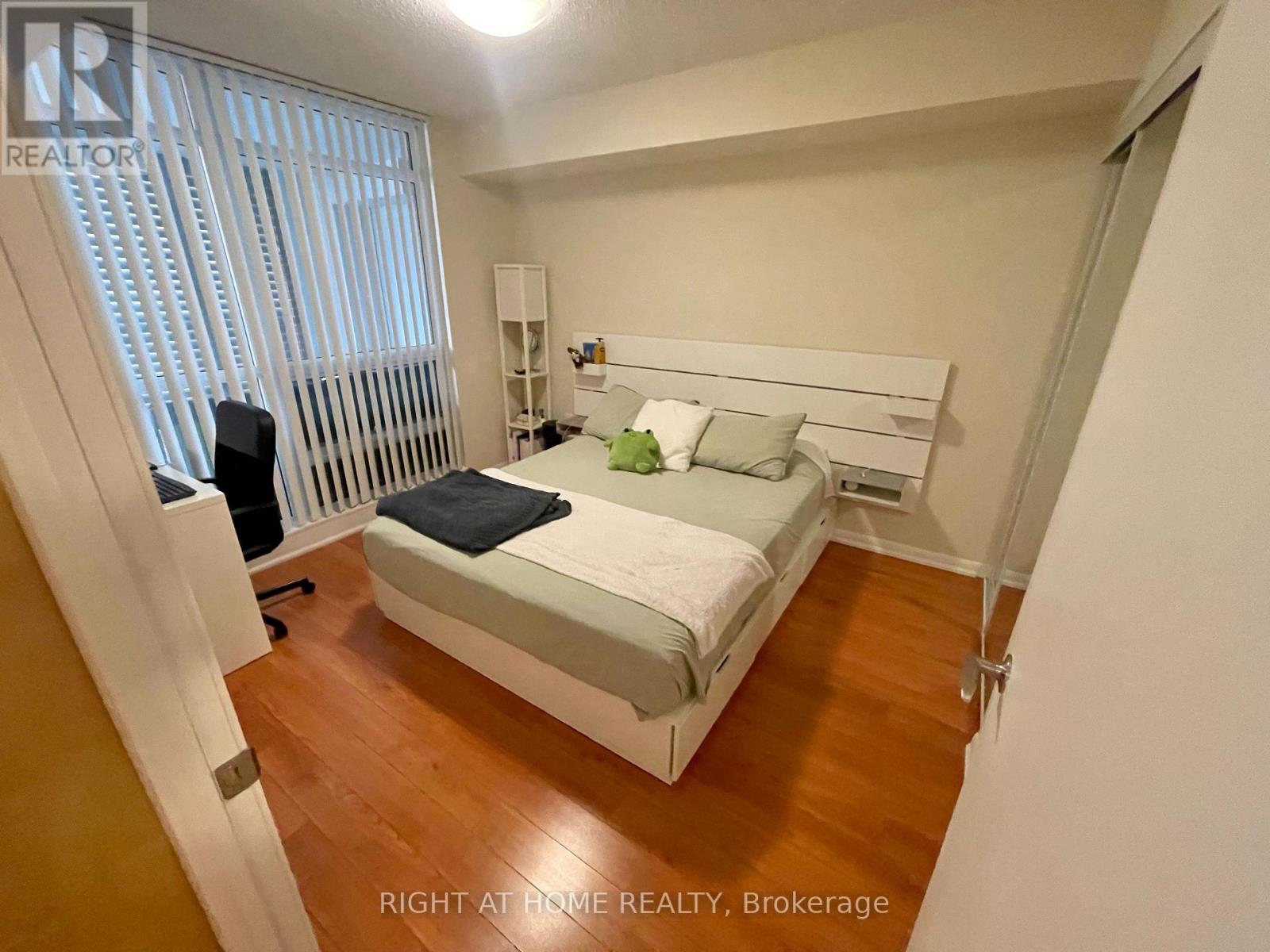 305 - 800 Lawrence Avenue, Toronto, Ontario  M6A 0B1 - Photo 10 - W12656112