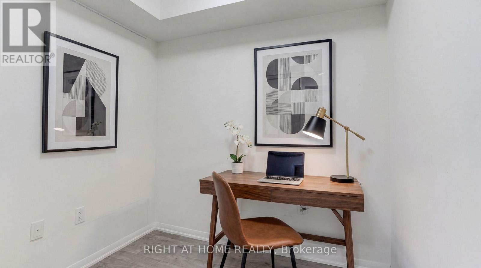 1001 - 3091 Dufferin Street, Toronto, Ontario  M6A 0C4 - Photo 11 - W12656120