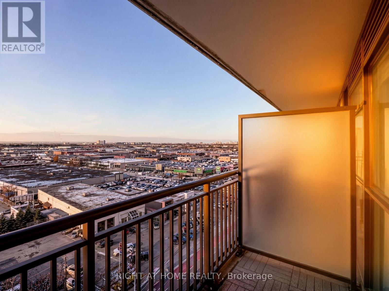 1001 - 3091 Dufferin Street, Toronto, Ontario  M6A 0C4 - Photo 12 - W12656120