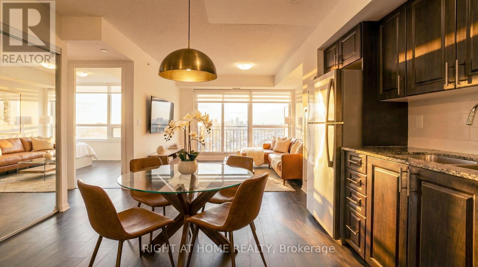 1001 - 3091 Dufferin Street, Toronto, Ontario  M6A 0C4 - Photo 2 - W12656120