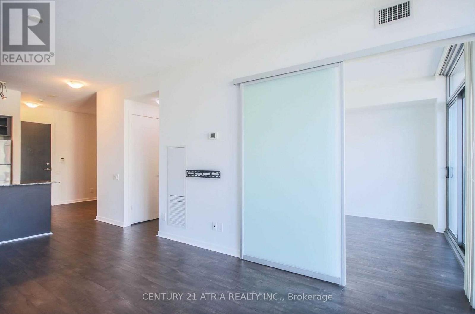 2801 - 105 The Queensway Avenue, Toronto, Ontario  M6S 5B5 - Photo 12 - W12656130