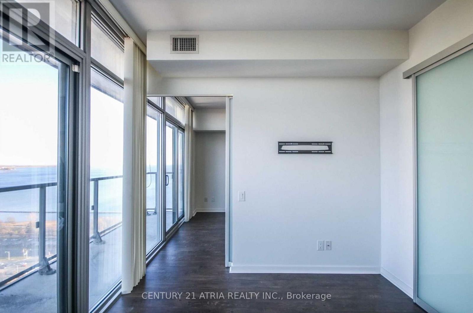 2801 - 105 The Queensway Avenue, Toronto, Ontario  M6S 5B5 - Photo 15 - W12656130