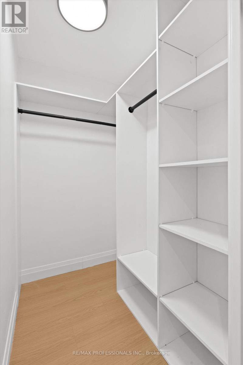 508 - 820 Burnhamthorpe Road, Toronto, Ontario  M9C 4W2 - Photo 23 - W12656146