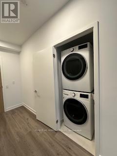 1612 - 395 Square One Drive, Mississauga, Ontario  L5B 0P6 - Photo 11 - W12656190