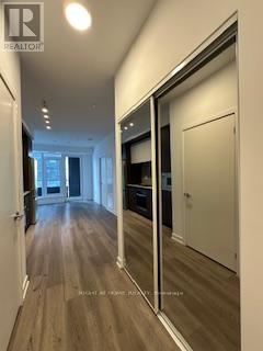 1612 - 395 Square One Drive, Mississauga, Ontario  L5B 0P6 - Photo 12 - W12656190