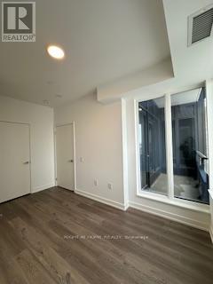 1612 - 395 Square One Drive, Mississauga, Ontario  L5B 0P6 - Photo 17 - W12656190