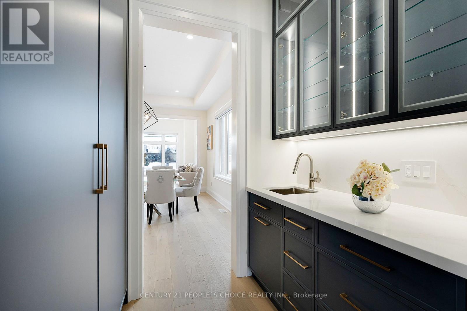 Upper - 8915 Heritage Road, Brampton, Ontario  L6Y 0E4 - Photo 10 - W12656216