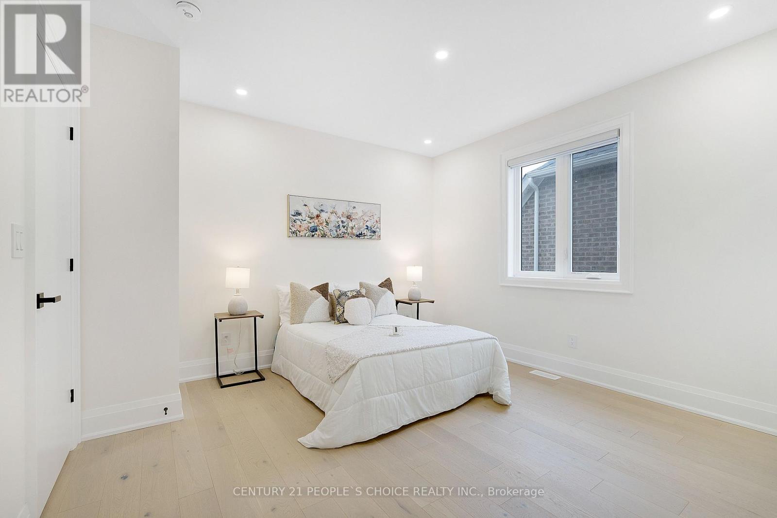 Upper - 8915 Heritage Road, Brampton, Ontario  L6Y 0E4 - Photo 37 - W12656216