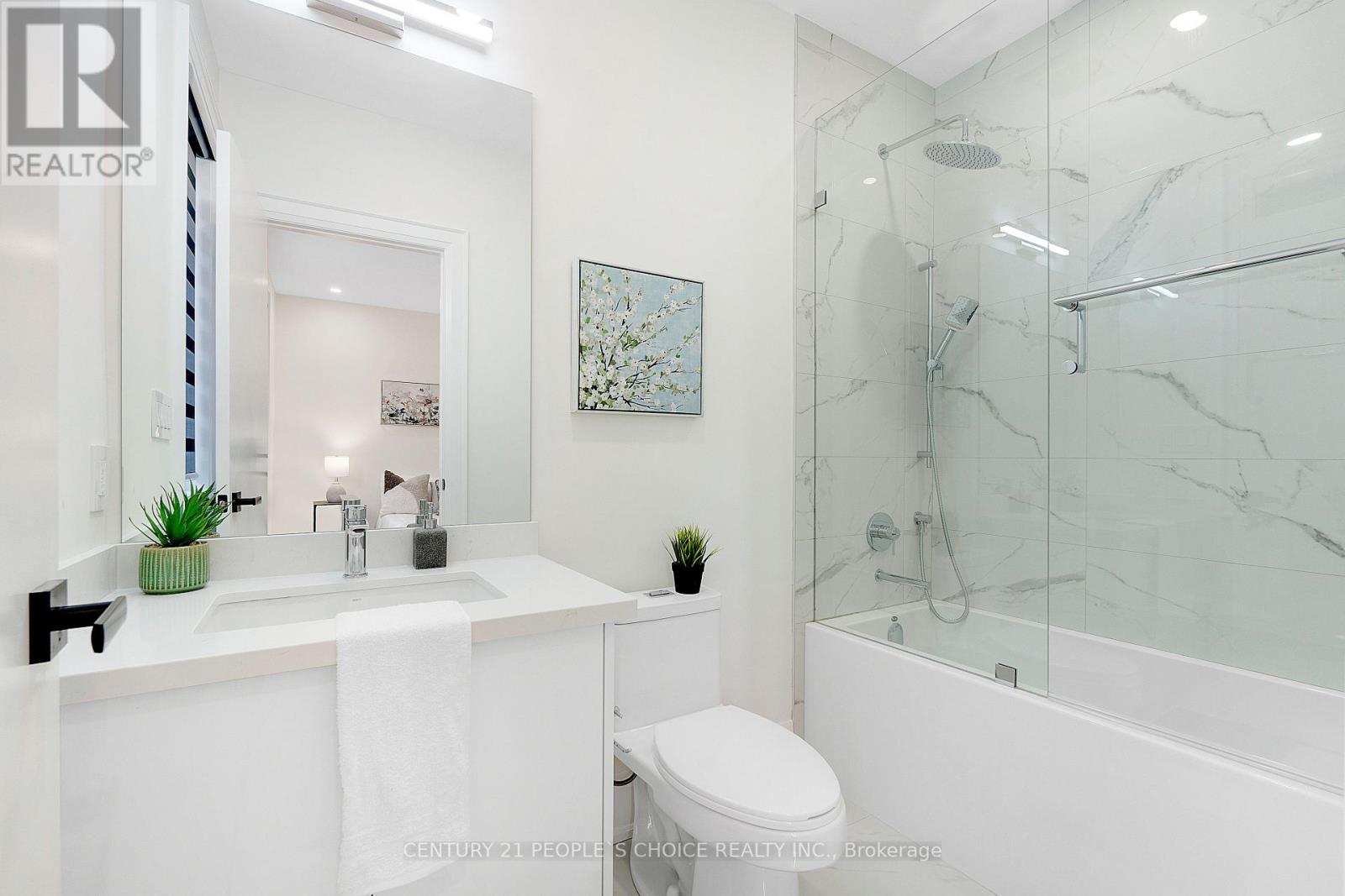 Upper - 8915 Heritage Road, Brampton, Ontario  L6Y 0E4 - Photo 39 - W12656216